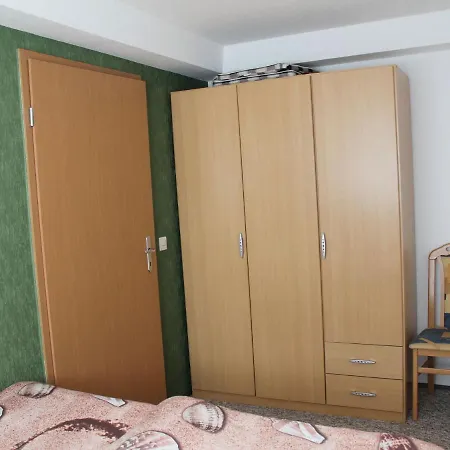 Cozy In With Terrace Apartment Rerik